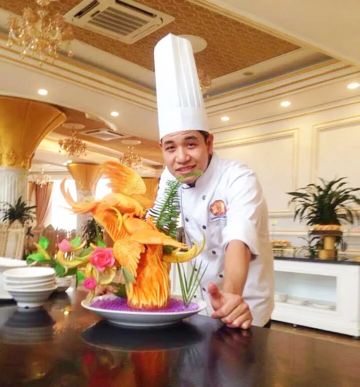 1454230899-12511960_753623041448602_1304041043_n Việc cân đối định lượng và trình bày món ăn là yếu tố quan trọng tạo nên sự thành công của bữa tiệc