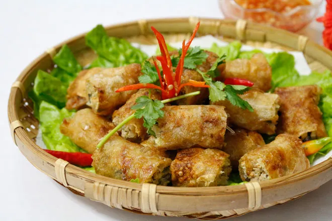 Nem chay là món ăn không thể thiếu trong thực đơn chay truyền thống
