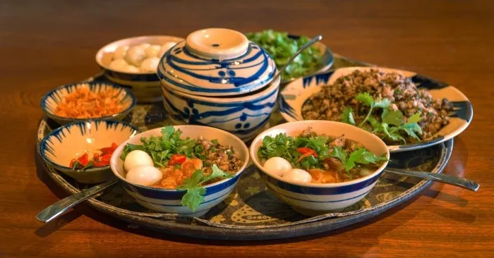 Sự tỉ mỉ trong lựa chọn nguyên liệu là nền tảng của bảo tồn di sản ẩm thực