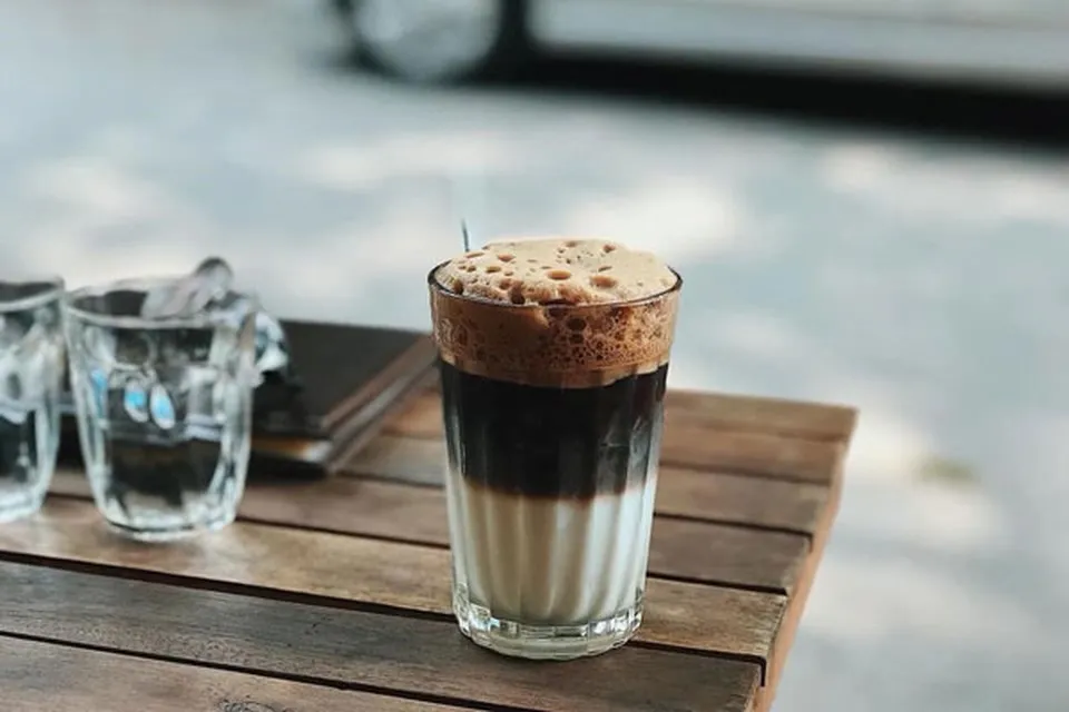 Bạc xỉu nóng  Thức uống lý tưởng cho những người mới bắt đầu hành trình khám phá cà phê