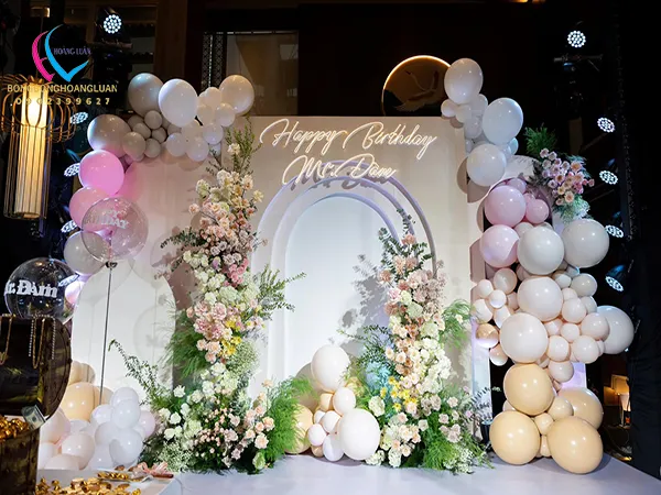 backdrop-sinh-nhat-14102024 Trang trí tiệc sinh nhật theo chủ đề riêng trong không gian phòng tiệc biệt lập