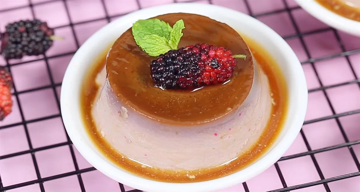 Trình bày tinh tế giúp nâng tầm đẳng cấp cho món bánh Flan trong các buổi tiệc