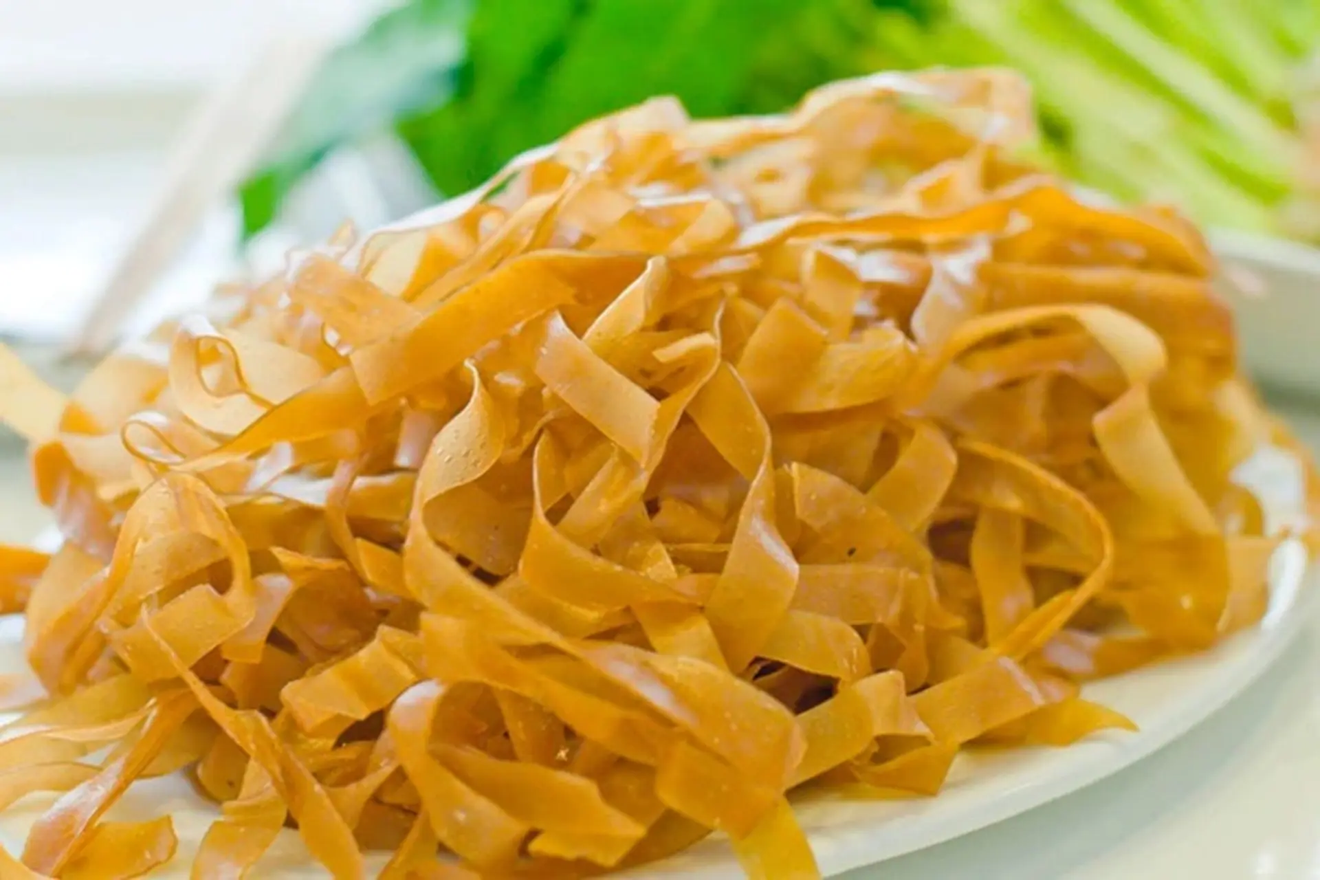 banh_da_do_4_da1b5bf259 Xử lý bánh đa đỏ đúng cách giúp sợi bánh dai ngon mà không bị nát
