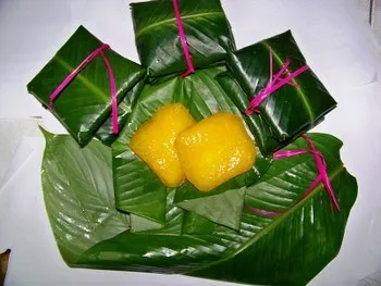 Chiếc bánh phu thê đạt chuẩn với lớp vỏ trong suốt và những sợi dừa non bắt mắt