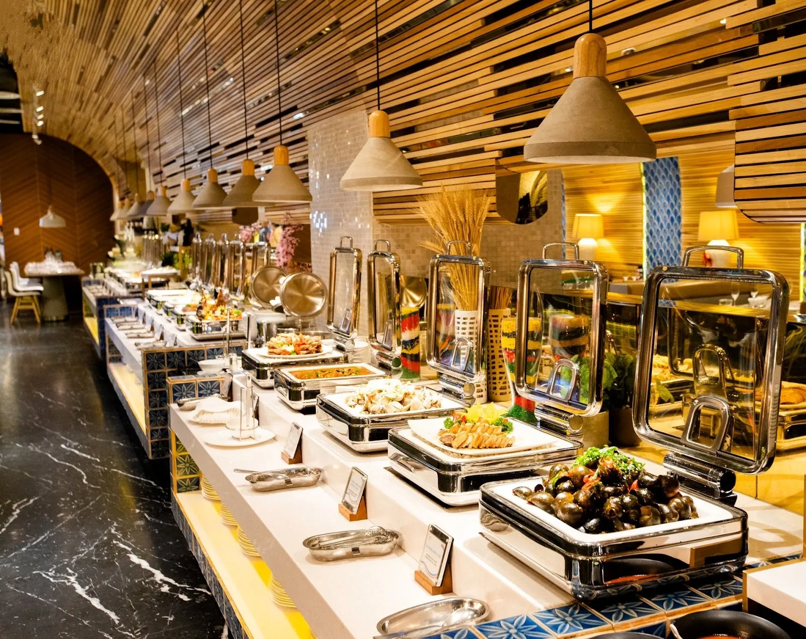 buffet-hai-san-quan-1-9 Buffet là lựa chọn đa dạng cho gia đình có nhiều sở thích khác nhau