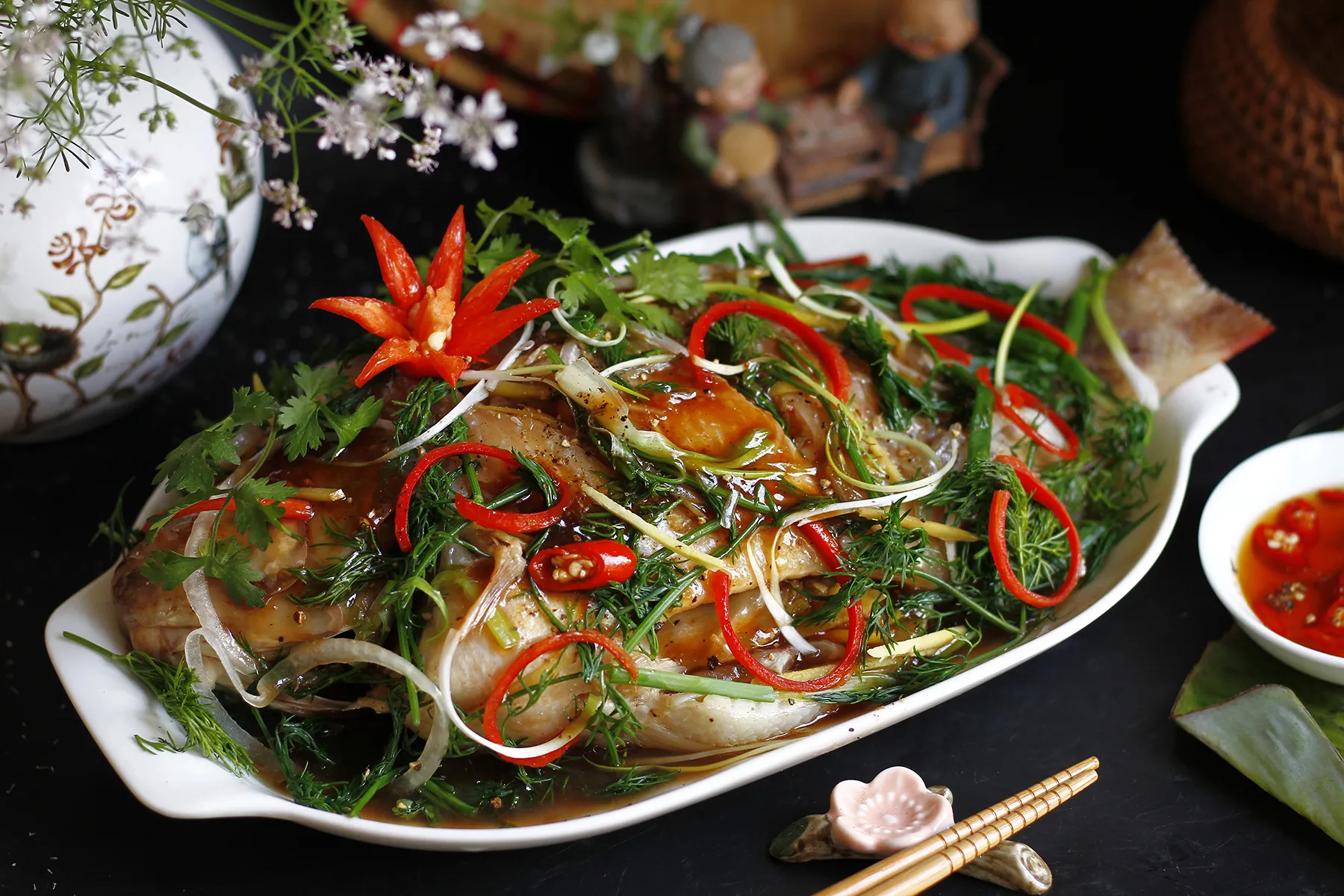 Món cá diêu hồng hấp Hồng Kông chuẩn vị với màu sắc bắt mắt và hương thơm hấp dẫn
