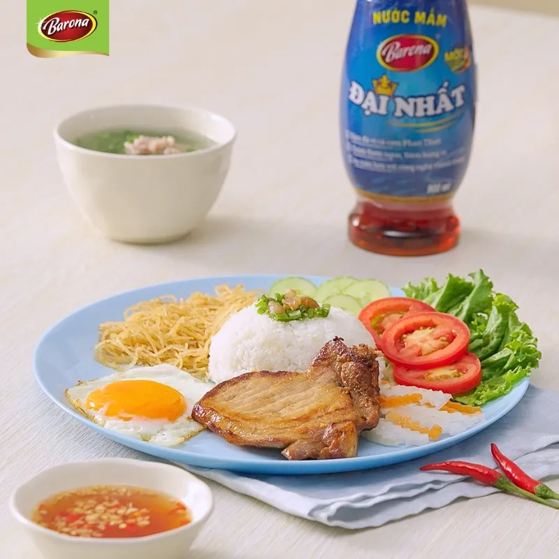 com-tam-suon-nuong-trung-long-dao Sự biến tấu hiện đại giúp cơm tấm sườn nướng mật ong Quận 1 luôn mới mẻ trong mắt thực khách
