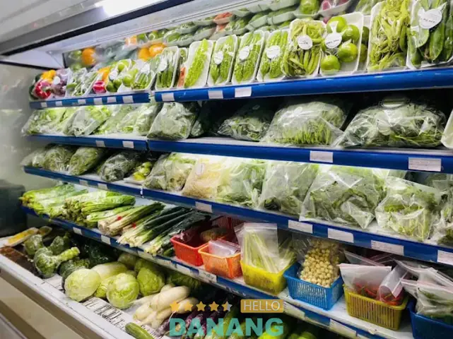 Lựa chọn nguyên liệu tươi sạch là bước quan trọng nhất để đảm bảo an toàn thực phẩm