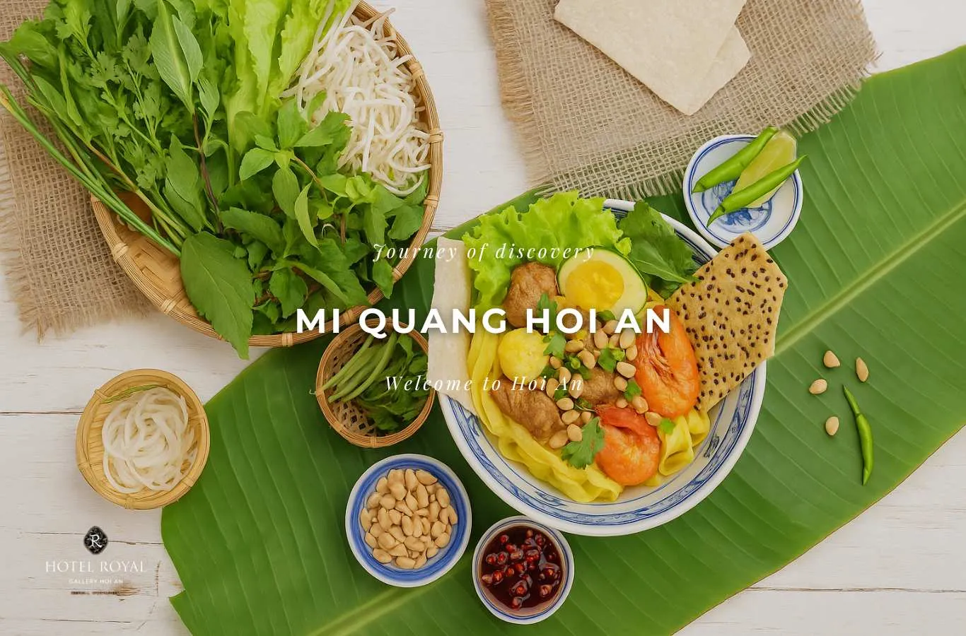 dac-san-hoi-an-1-2-1 Mì Quảng phải thưởng thức cùng bánh tráng nướng và ớt xanh mới đúng điệu