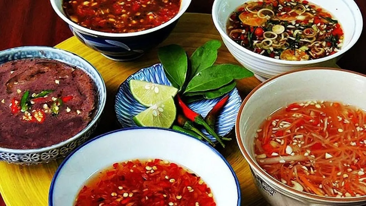 Thực hiện đúng thứ tự các bước giúp tỏi ớt nổi đẹp và gia vị hòa quyện