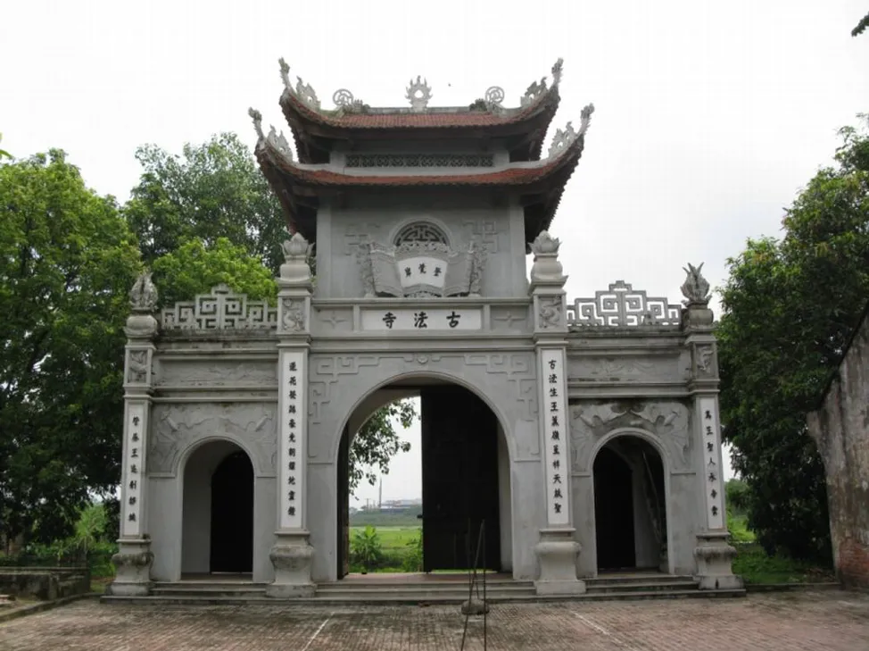 kien-truc-cong-tam-quan Cổng tam quan kiểu tứ trụ tạo nên vẻ thanh thoát và uy nghiêm cho không gian đình làng