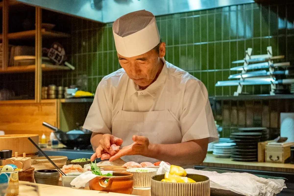 kizaki-toshi-1200x800-1 Nghệ thuật ẩm thực Omakase mang đến trải nghiệm độc bản và đẳng cấp
