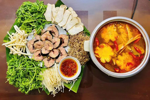 lau-ca-tam-mang-chua-ngon-nhat-la-khi-an-nong Lẩu Cá Tầm Măng Chua Đặc Sản Thượng Hạng Một trải nghiệm ẩm thực đẳng cấp và đầy đủ dinh dưỡng