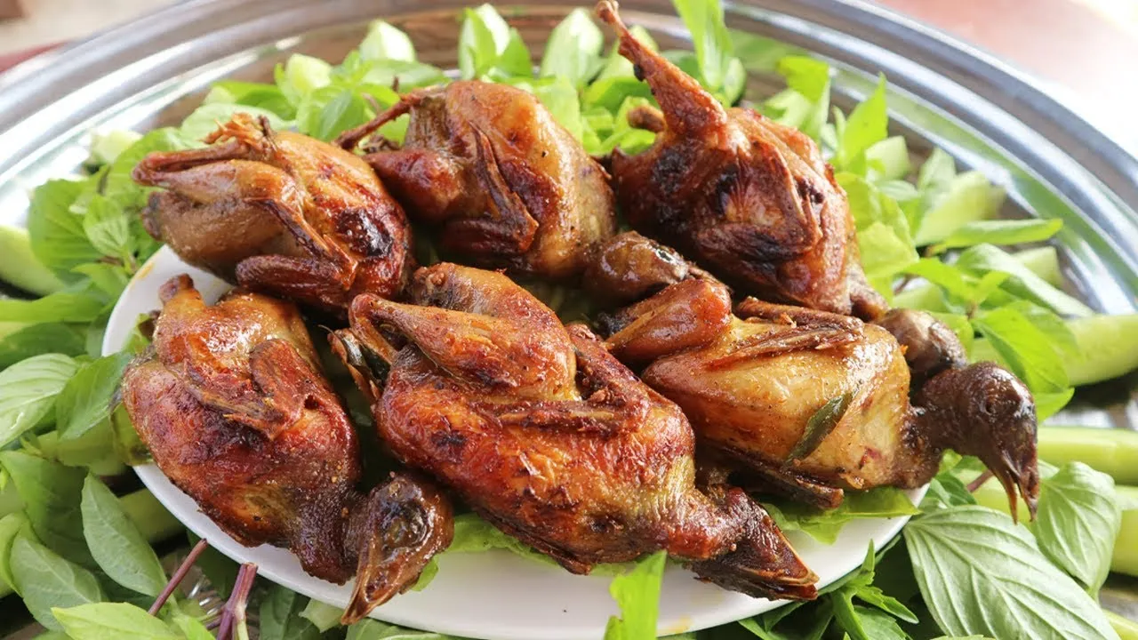 Sự kết hợp giữa nguyên liệu tươi ngon và gia vị hảo hạng là chìa khóa của món ăn