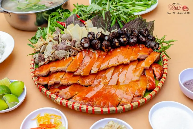Sự giao thoa giữa ẩm thực vùng cao và không gian hiện đại tại Sài Gòn