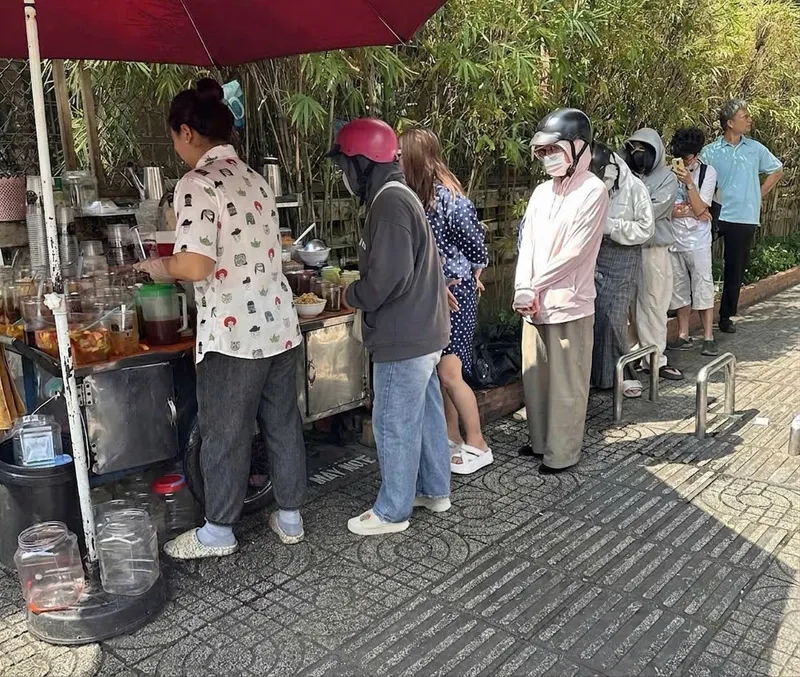 Nhu cầu giải nhiệt tăng cao khiến nước mía mix trân châu trở thành lựa chọn hàng đầu